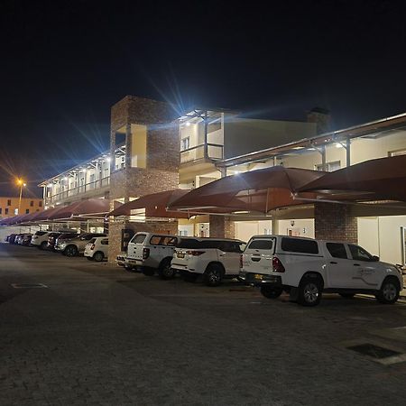 Weavers Nest 34 Windhoek Bagian luar foto