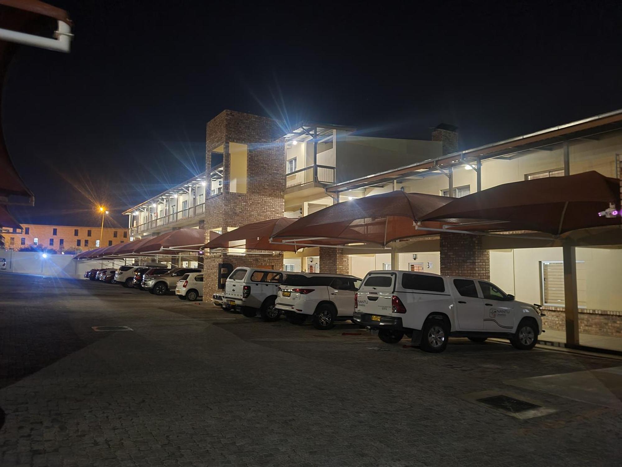 Weavers Nest 34 Windhoek Bagian luar foto